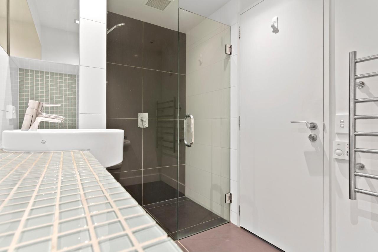 Stunning 2 Bedroom Apartment With Balcony! Queenstown Ngoại thất bức ảnh